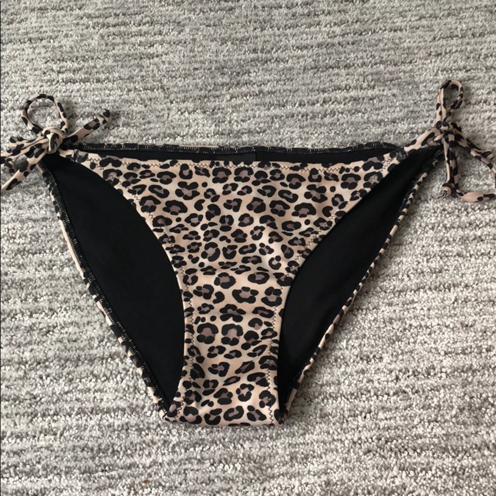 Bikini bottom